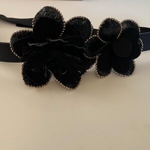 White House black market black leather belt with floral accent size M